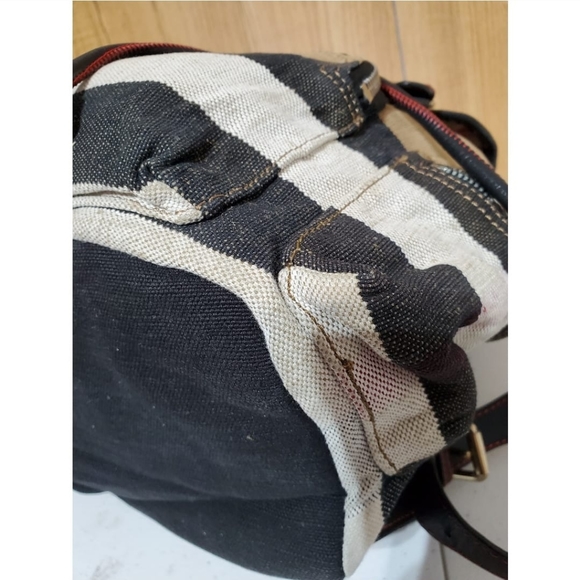 BURBERRY Check Medium Rucksack Backpack - Picture 11 of 14